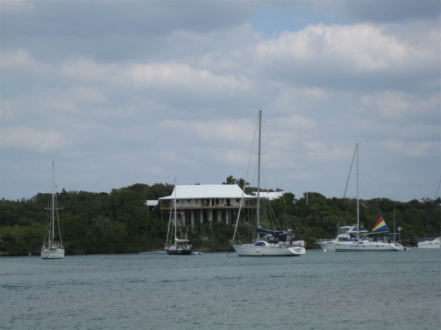 First meeting of Littles on Anticipation (31 ft Beneteau) with Irish Eyes (34 ft Pacific Seacraft) at Man-of-War Cay, Eastern Harbour