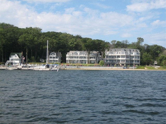 Inn on Whitehall Lake