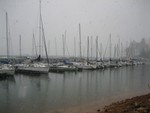 Wind brings in the snow..