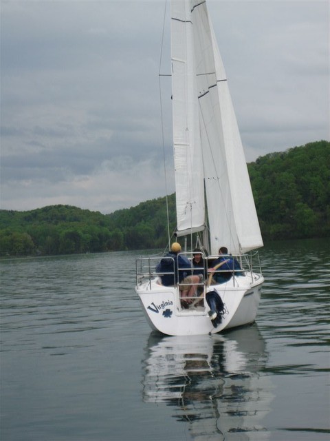 race begins with very light wind