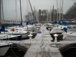Cold day in Jan 2009 at dock (M. Galloway)