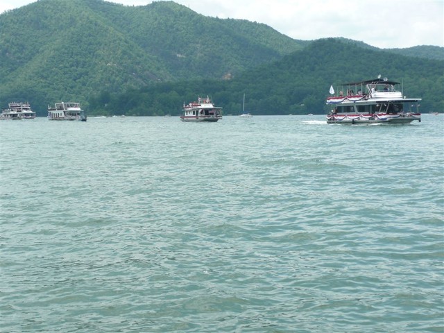 Boat Parade, near Lakeshore Marina