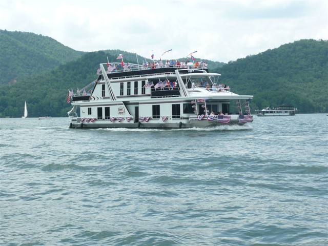 Boat Parade, near Lakeshore Marina