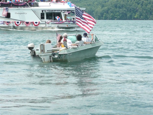 Boat Parade, near Lakeshore Marina
