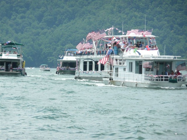 Boat Parade, near Lakeshore Marina