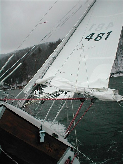 Cockpit of Windard, Jeff Arnfield, Feb 5, 2006
Winds 15-25 kt, 28 degrees, snow on ground, more coming down..