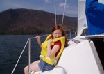 Millican family... Chip Angie and the four
girls sailing on Roger Langrel's Hunter 23