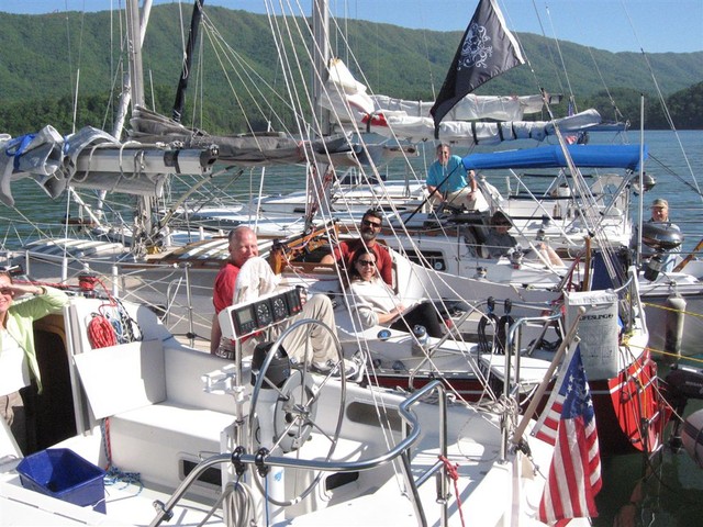 Everyone still seems to be accounted for..
Another successful anchoring by Jeff