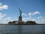 Arriving at the mark, leave to port or starboard?
