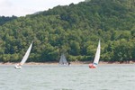 Boats approach upwind mark on practice course (picture by Sue Lockett)