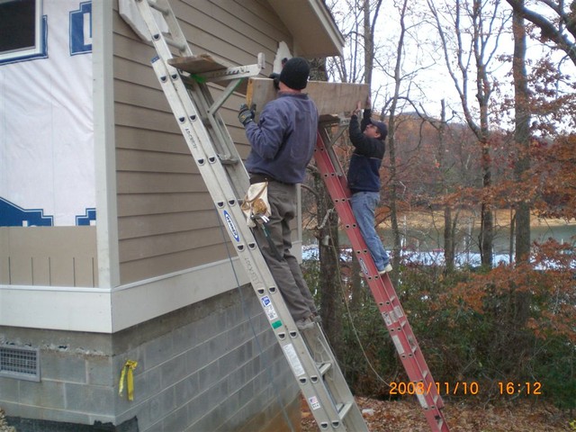 Taking things down for day [picture from C. Lucas, Nov 9]