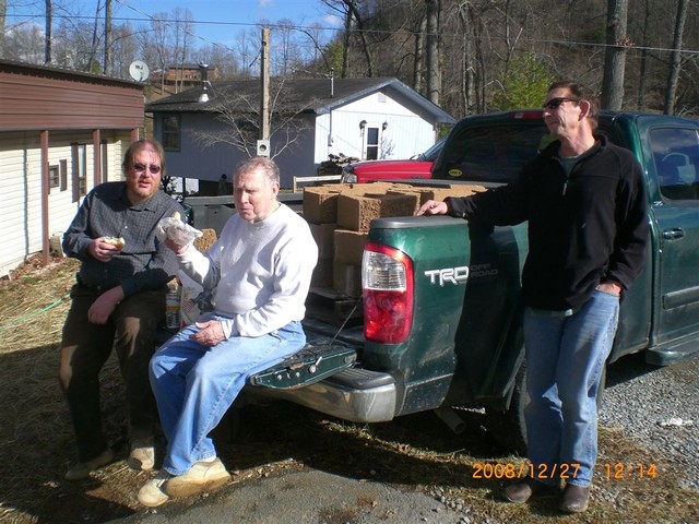 taking a break, Dec 27 (Picture by C. Lucas)