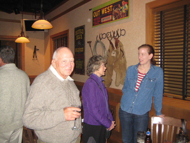 crowd scenes, Lone Star Restaurant