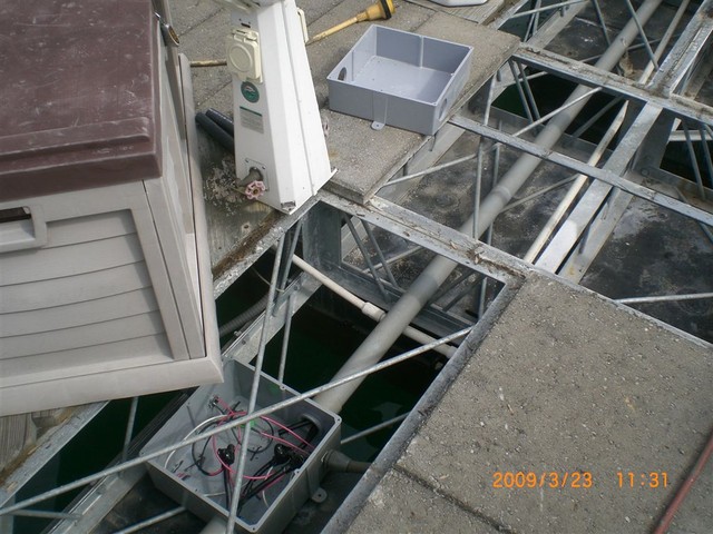 Dock Expansion, Mar 2009, picture from C. Lucas